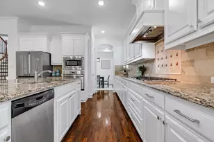 4604 Golden Mew Dr, Carrollton, TX 75010 - Photo 11