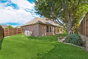 4604 Golden Mew Dr, Carrollton, TX 75010 - Photo 35