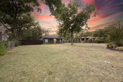 1800 Carl Street, Fort Worth, TX 76103 - Photo 5
