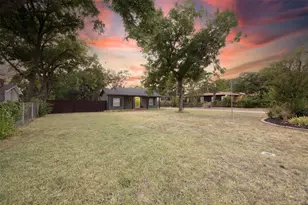 1800 Carl St, Fort Worth, TX 76103 - Photo 5