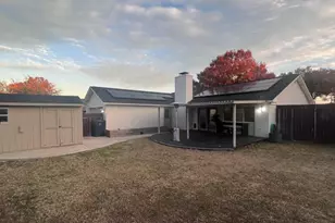 3129 Pinewood Dr, Garland, TX 75044 - Photo 7
