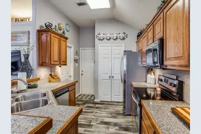 136 Alyssa Court, Weatherford, TX 76085 - Photo 9