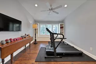 860 N Bailey Ave, Fort Worth, TX 76107 - Photo 27