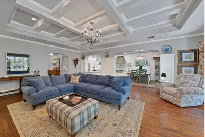 860 N Bailey Avenue, Fort Worth, TX 76107 - Photo 13