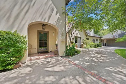860 N Bailey Avenue, Fort Worth, TX 76107 - Photo 35