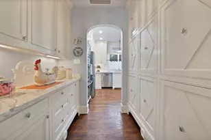 860 N Bailey Ave, Fort Worth, TX 76107 - Photo 7
