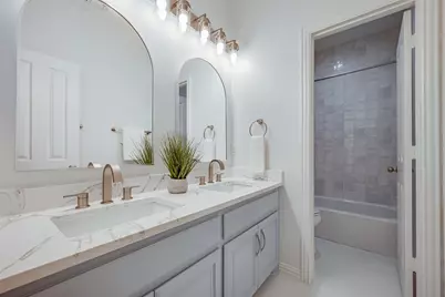 2710 Cobblestone Drive, Grapevine, TX 76051 - Photo 29