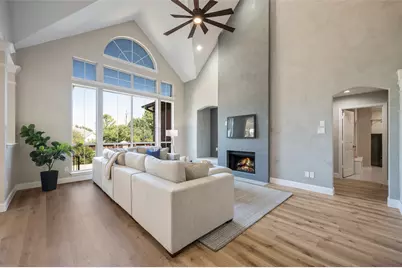 2710 Cobblestone Drive, Grapevine, TX 76051 - Photo 5