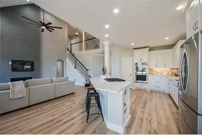 2710 Cobblestone Drive, Grapevine, TX 76051 - Photo 11