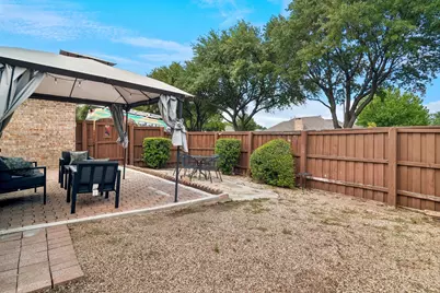 305 Andre Drive, Irving, TX 75063 - Photo 31