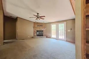 3003 Hilltop Rd, Granbury, TX 76048 - Photo 25