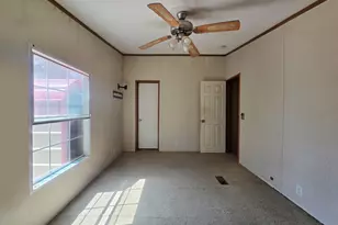 3003 Hilltop Rd, Granbury, TX 76048 - Photo 7