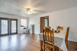 2102 SE 10th St, Mineral Wells, TX 76067 - Photo 13