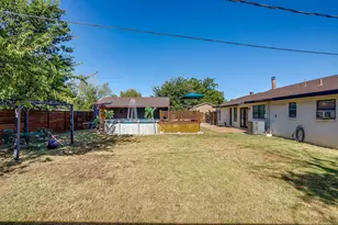 2102 SE 10th St, Mineral Wells, TX 76067 - Photo 33
