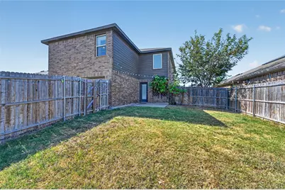 1518 Illinois Avenue, Lancaster, TX 75134 - Photo 25