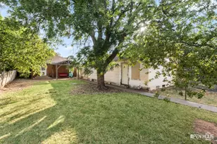 206 E Summit Ave, Electra, TX 76360 - Photo 29