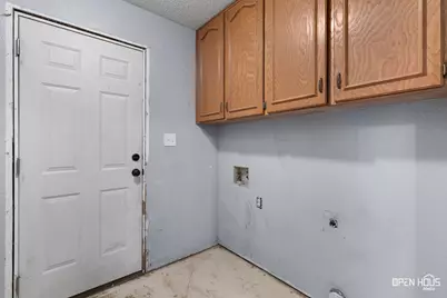 206 E Summit Avenue, Electra, TX 76360 - Photo 25
