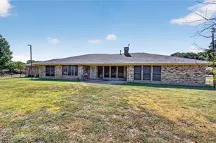 1226 Ranch Valley Dr, DeSoto, TX 75115 - Photo 33