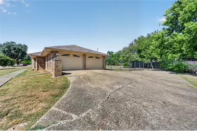 1226 Ranch Valley Drive, DeSoto, TX 75115 - Photo 31