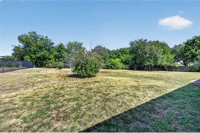 1226 Ranch Valley Drive, DeSoto, TX 75115 - Photo 35