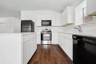 2640 Pioneer Bluffs Road, Balch Springs, TX 75181 - Photo 7