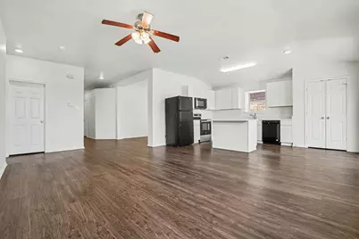 2640 Pioneer Bluffs Road, Balch Springs, TX 75181 - Photo 5