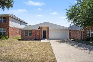2640 Pioneer Bluffs Rd, Balch Springs, TX 75181 - Photo 1