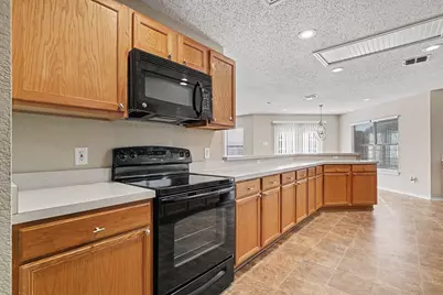 5233 Blue Circle, Haltom City, TX 76137 - Photo 7