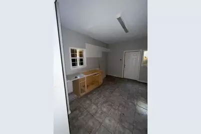 1521 N Palace Avenue, Tyler, TX 75702 - Photo 3