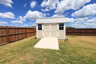 2915 Emma Ln, Mabank, TX 75147 - Photo 17