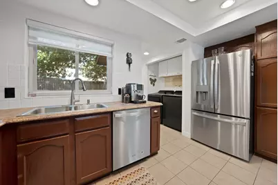 5919 Baroncrest Drive, Arlington, TX 76017 - Photo 17