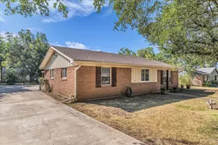 206 Randy Dr, Woodway, TX 76712 - Photo 3