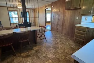 425 N 3rd St, Buffalo Gap, TX 79508 - Photo 11
