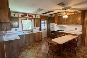 425 N 3rd St, Buffalo Gap, TX 79508 - Photo 5