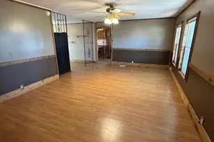 425 N 3rd St, Buffalo Gap, TX 79508 - Photo 3