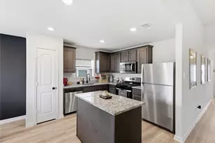 916 American Flyer Blvd, Fort Worth, TX 76108 - Photo 3