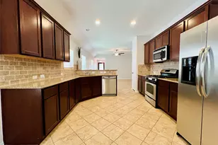 2833 Houston Wood Dr, Fort Worth, TX 76244 - Photo 9