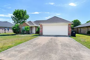 5003 Canton St, Greenville, TX 75402 - Photo 21