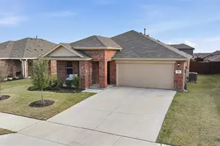 613 Whitecomb Ln, Justin, TX 76247 - Photo 35