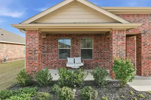 613 Whitecomb Ln, Justin, TX 76247 - Photo 1