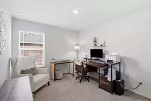 613 Whitecomb Ln, Justin, TX 76247 - Photo 13