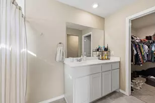 613 Whitecomb Ln, Justin, TX 76247 - Photo 21