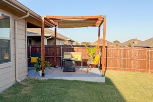 613 Whitecomb Ln, Justin, TX 76247 - Photo 37