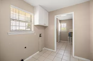 330 Reed Rd, Granbury, TX 76049 - Photo 11