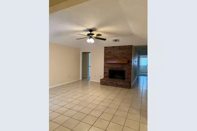 4501 Mizzenmast Court, Fort Worth, TX 76135 - Photo 3