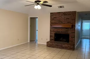 4501 Mizzenmast Ct, Fort Worth, TX 76135 - Photo 3