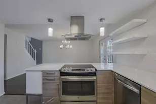 326 Westview Terrace, Arlington, TX 76013 - Photo 9