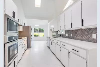 7717 Woodside Hill, Fort Worth, TX 76179 - Photo 3