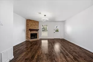 41 Abbey Rd, Euless, TX 76039 - Photo 3