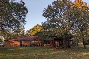 1090 Bells Chapel Rd, Pecan Hill, TX 75165 - Photo 19